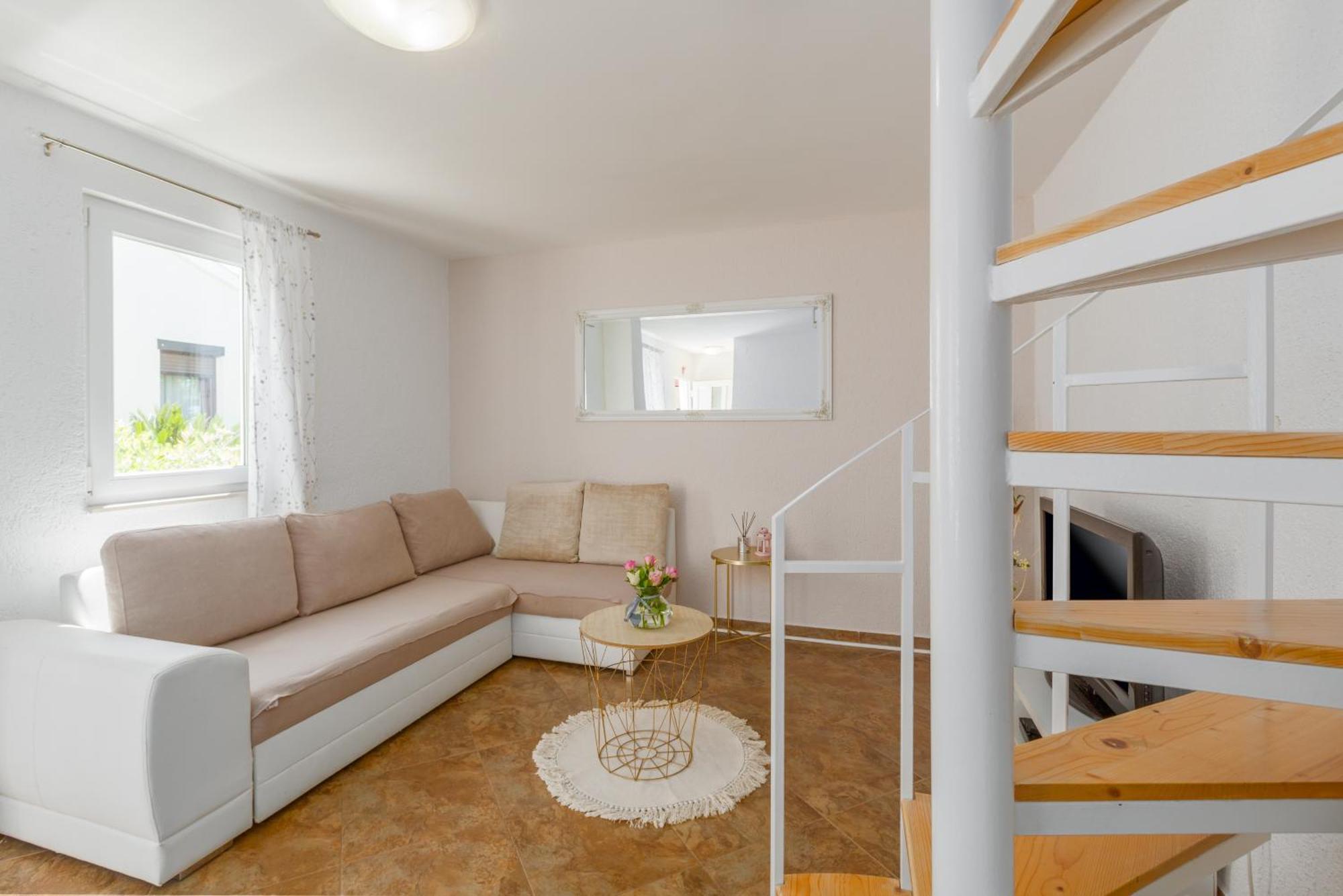 Apartment Leni Near Beach Porec Esterno foto
